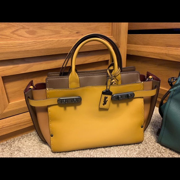 Coach double swagger and rogue for Michele - Picture 4 of 8